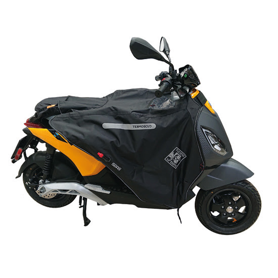 Tablier scooter imperméable Piaggio Vespa 1 Électrique 2021-2023 – Tucano Urbano R231X